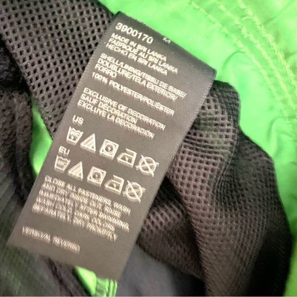 Tommy Hilfiger Green & Black Swim Trunks Sz M Drawstring Cargo Pockets Mesh - Picture 9 of 9